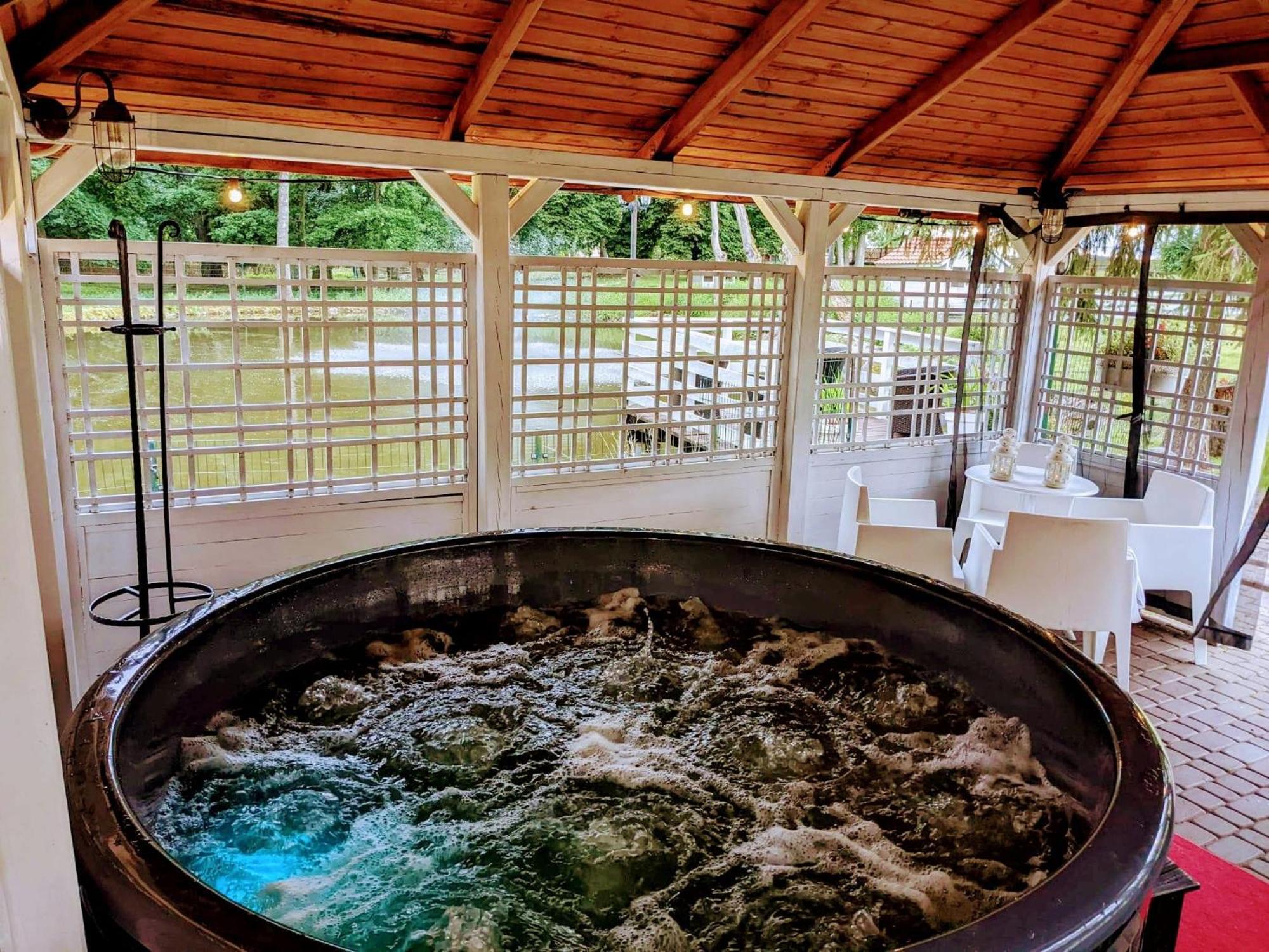 Hotel Spichrz Borcz Экстерьер фото